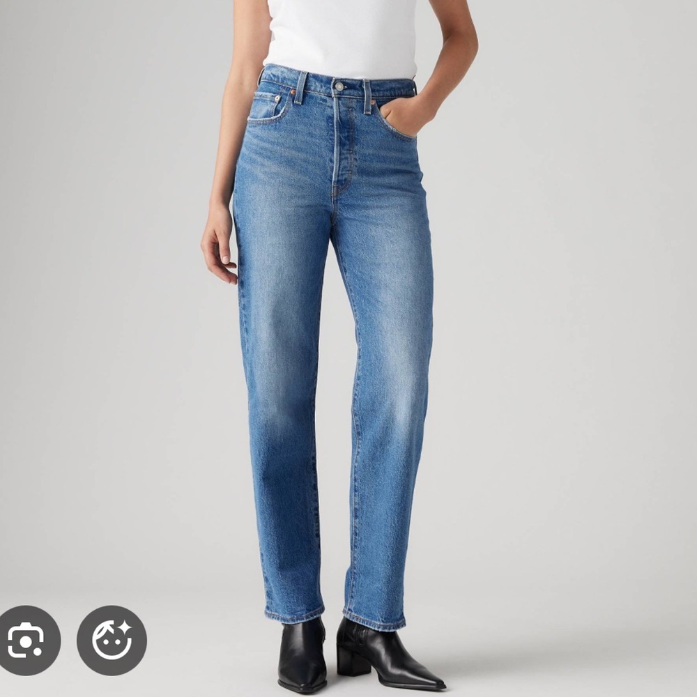 Levi's Ribcage Straight leg sz 26 Blue Denim Jeans button fly high waist